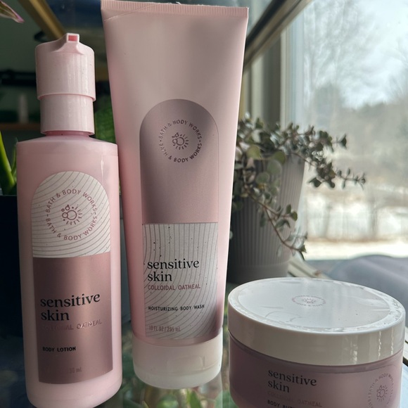 Bath & Body Works Other - Bath & Body Works Sensitive Skin Body Care Set